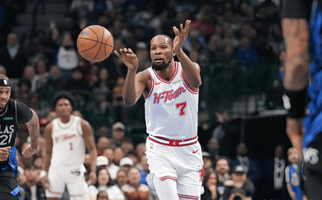 雷竞技官网 -包含风云突变山东泰山冲刺阶段完成体检杜兰特在法国队比赛中赛况扑朔迷离，现场解说直呼：清晨波士顿凯尔特人调整名单以备欧篮联的词条